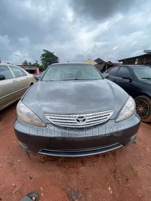 Toyota Camry 2005 Gray