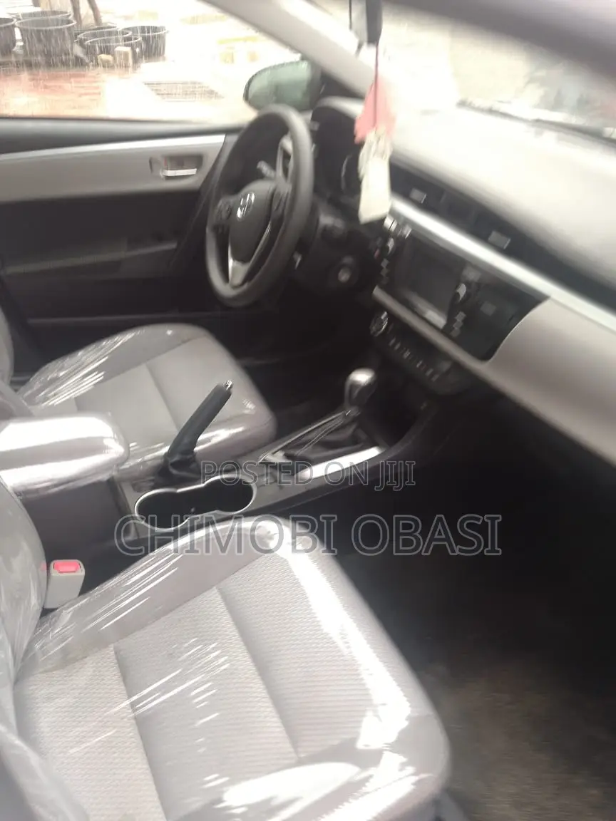 Toyota Corolla 2016 White