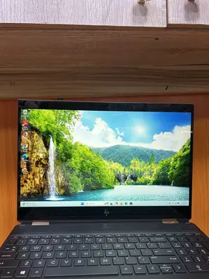 Laptop HP Spectre X360 15 16GB Intel Core i7 SSD 1T