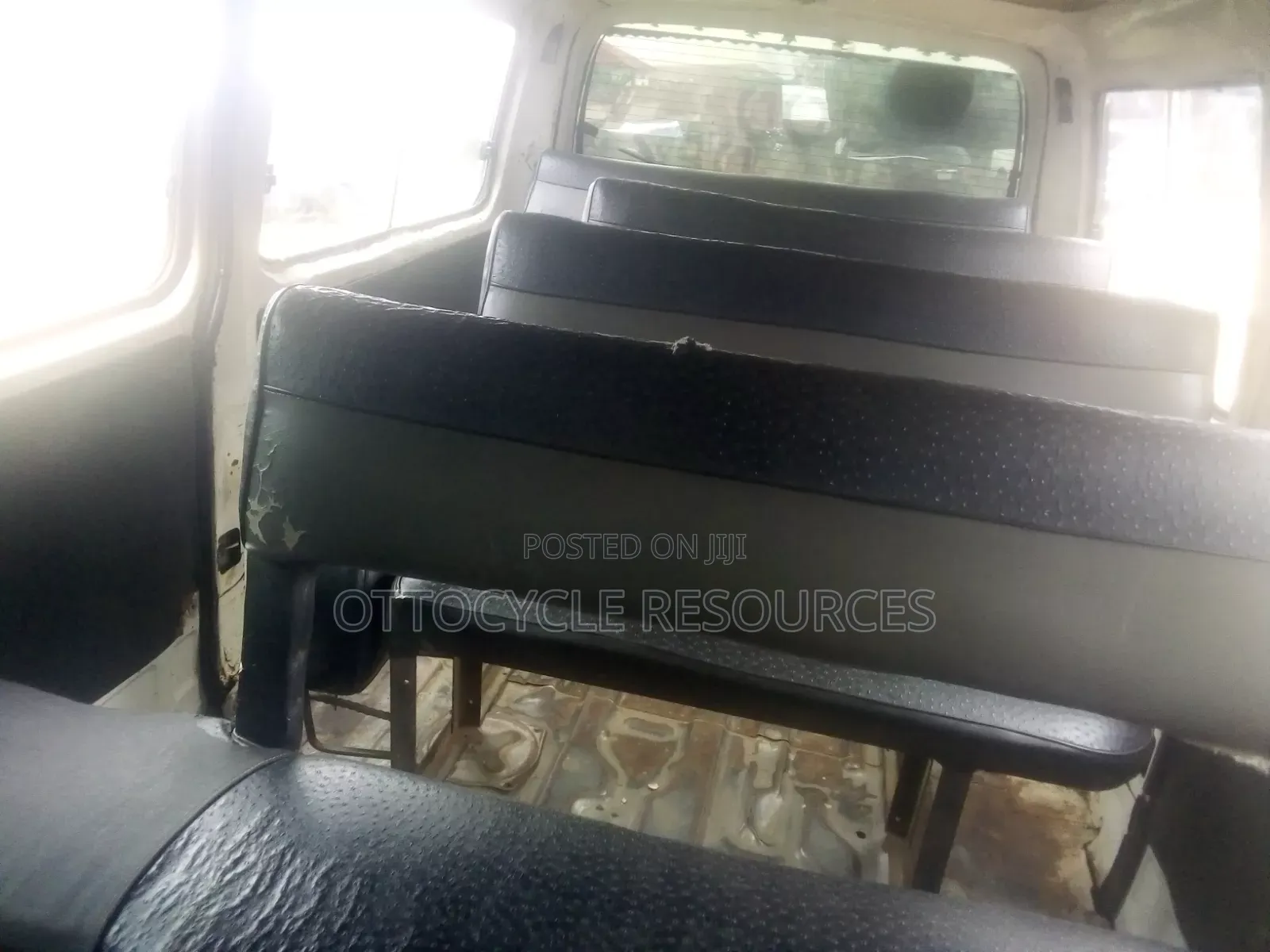 Nissan Caravan (Urvan) 2001 White
