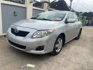 Toyota Corolla 2011 Silver