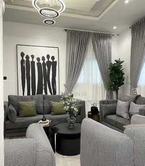 King’s Amazing Curtains