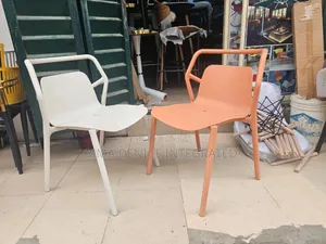 Modern Plastic Armchair – Stylish Outdoor Dining Chair
