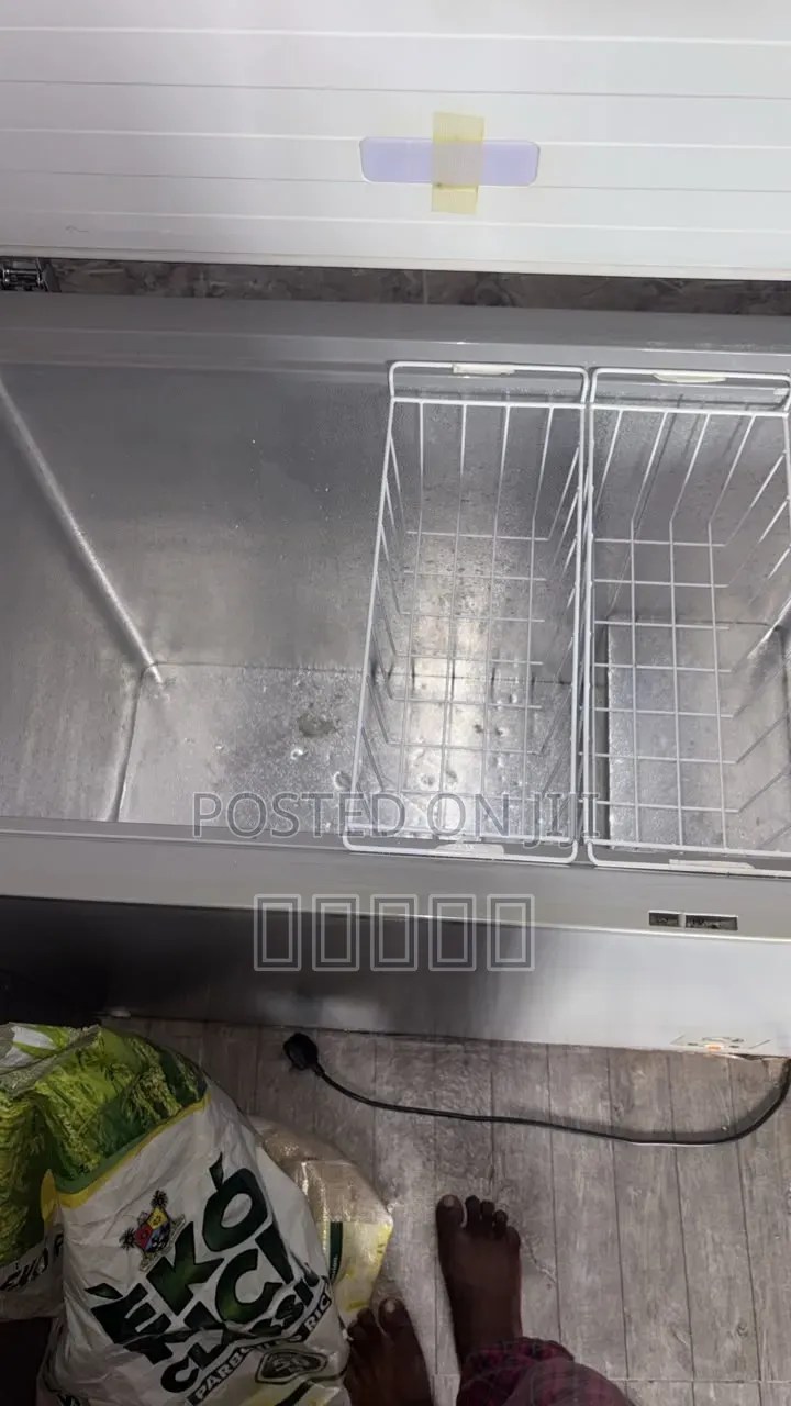 250 Litters Hisense Deep Freezer
