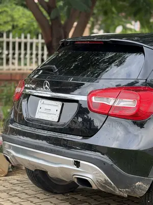 Mercedes-Benz GLA 250 2015 Black