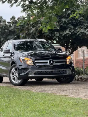 Mercedes-Benz GLA 250 2015 Black