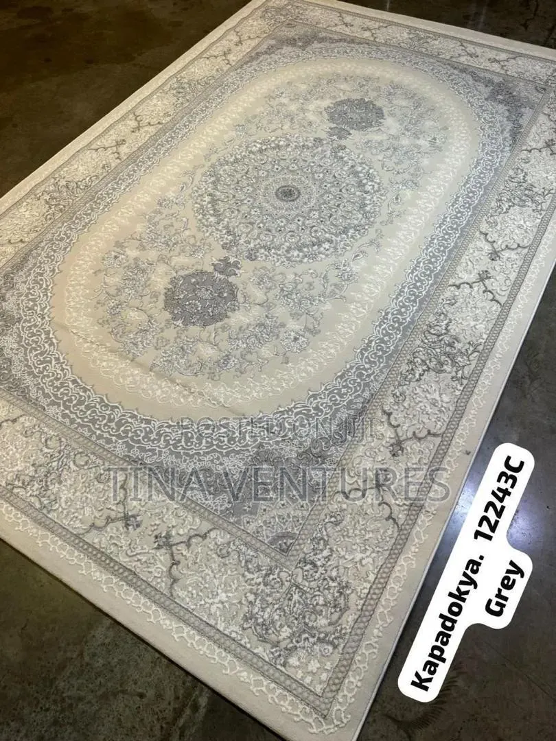 Turkish Center Rug. 5 by 7 (Imported)