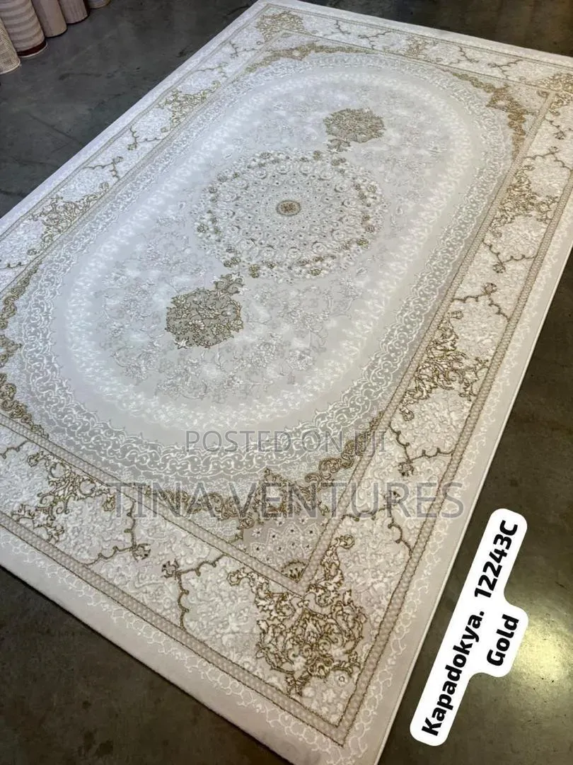 Turkish Center Rug. 5 by 7 (Imported)