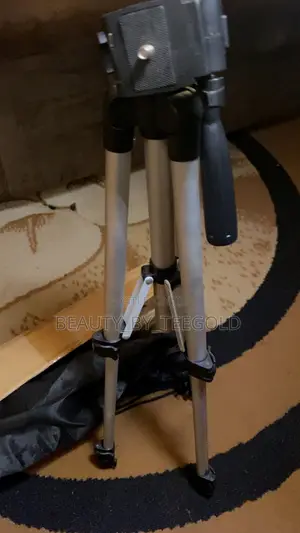 Tripod Stand