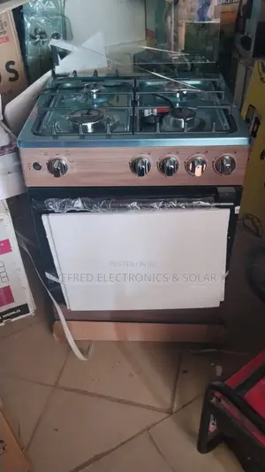 Brand New Midea 60 by 60 Standing Gas Cooker With Oven