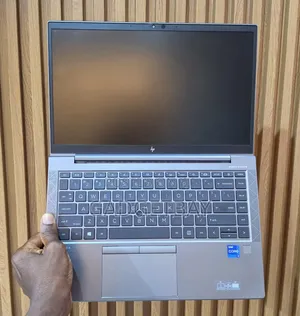 Laptop HP ZBook Firefly G8 16GB Intel Core i7 SSD 512GB
