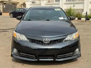 Toyota Camry SE V6 4dr Sedan (3.5L 6cyl 6A) 2013 Blue