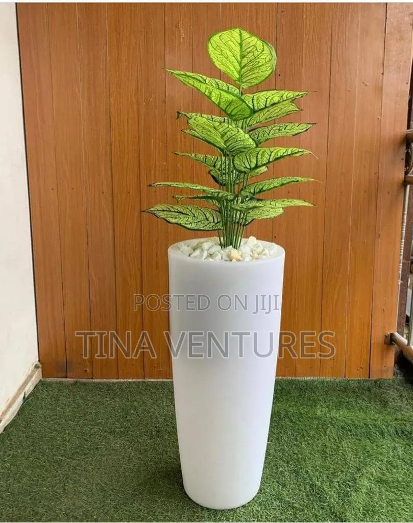 Artificial Flowers and Vase Set . Available in Different Sizes