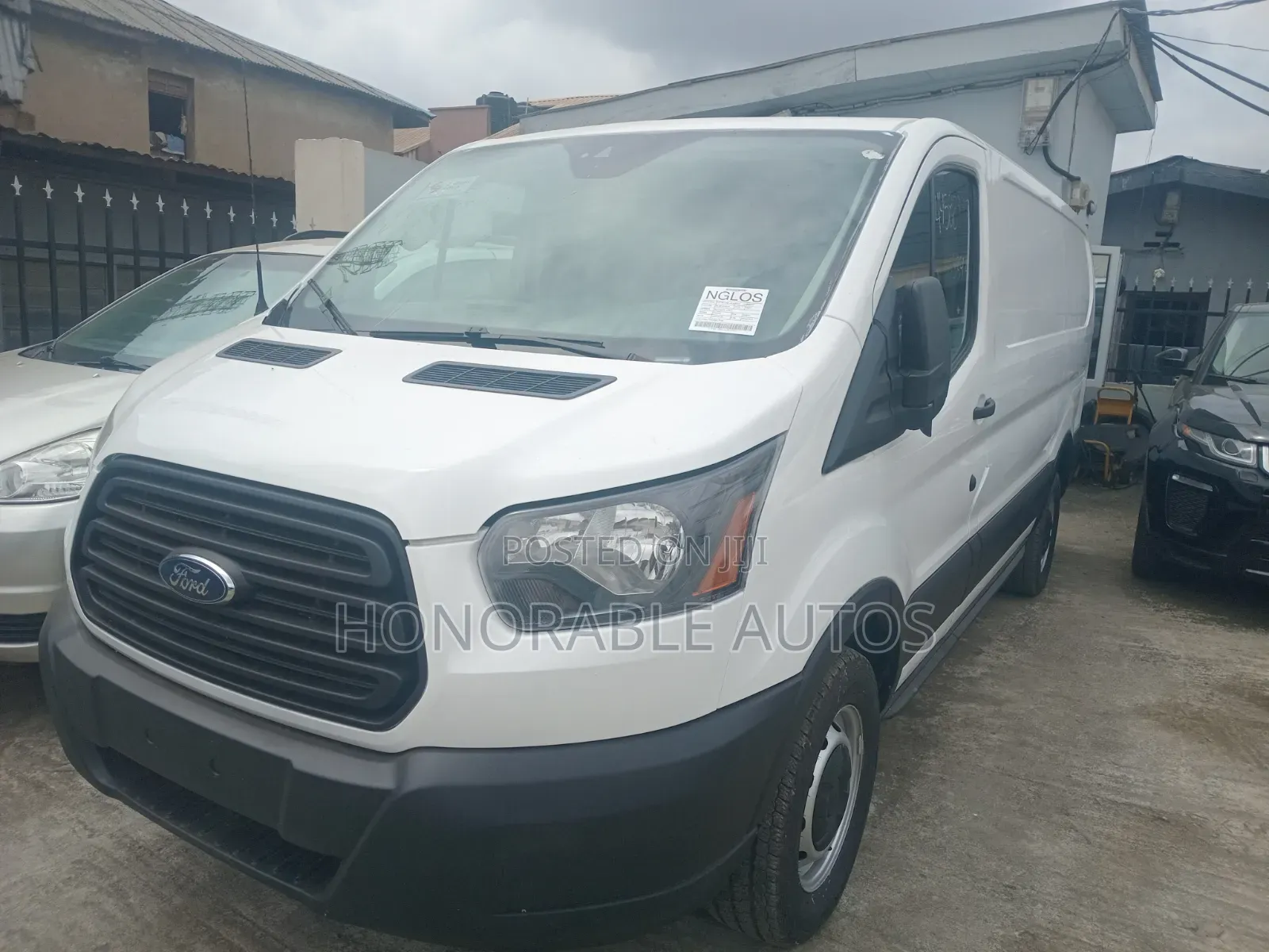 Ford Transit-350 2018 White