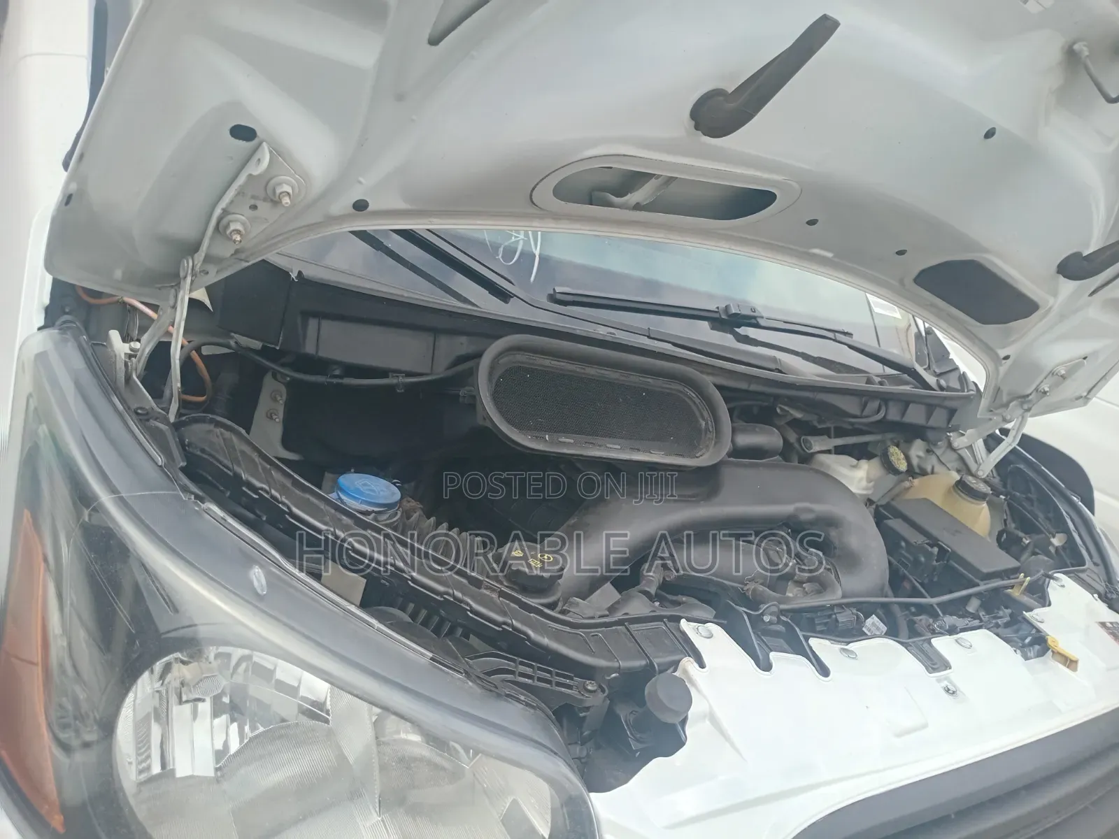Ford Transit-350 2018 White