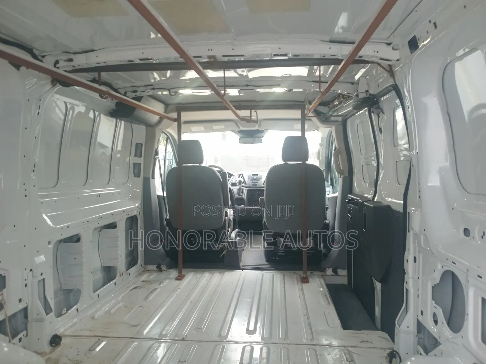 Ford Transit-350 2018 White