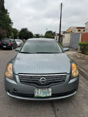 Nissan Altima 2012 Green