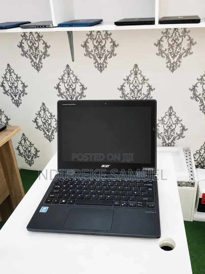Laptop Acer Aspire E360 4GB Intel Pentium SSD 72GB