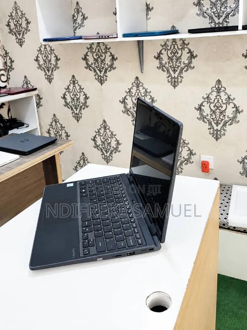 Laptop Acer Aspire E360 4GB Intel Pentium SSD 72GB