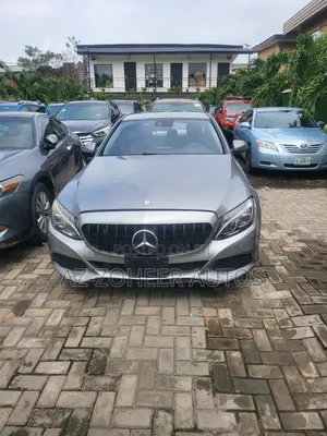 Mercedes-Benz C300 2016 Gray
