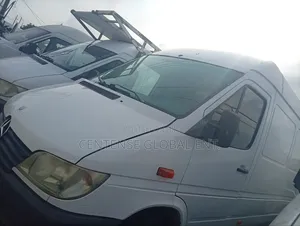 Mercedes-Benz Sprinter 2004 White
