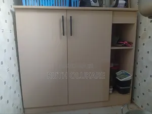 Kitchen Cabinet Set – Standing Wall-Mounted Cabinets