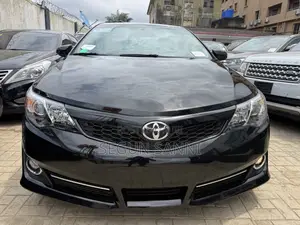 Toyota Camry SE 4dr Sedan (2.5L 4cyl 6A) 2013 Black