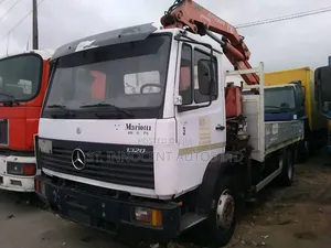 Mercedes-Benz 2004 White
