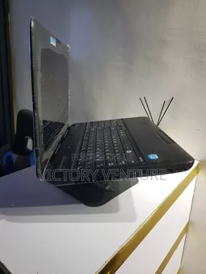 Laptop Toshiba Satellite C665 8GB Intel Core i5 HDD 320GB