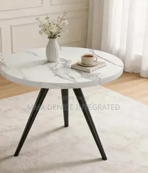Modern Round Marble-Top Side Table – Stylish 3-Leg Table