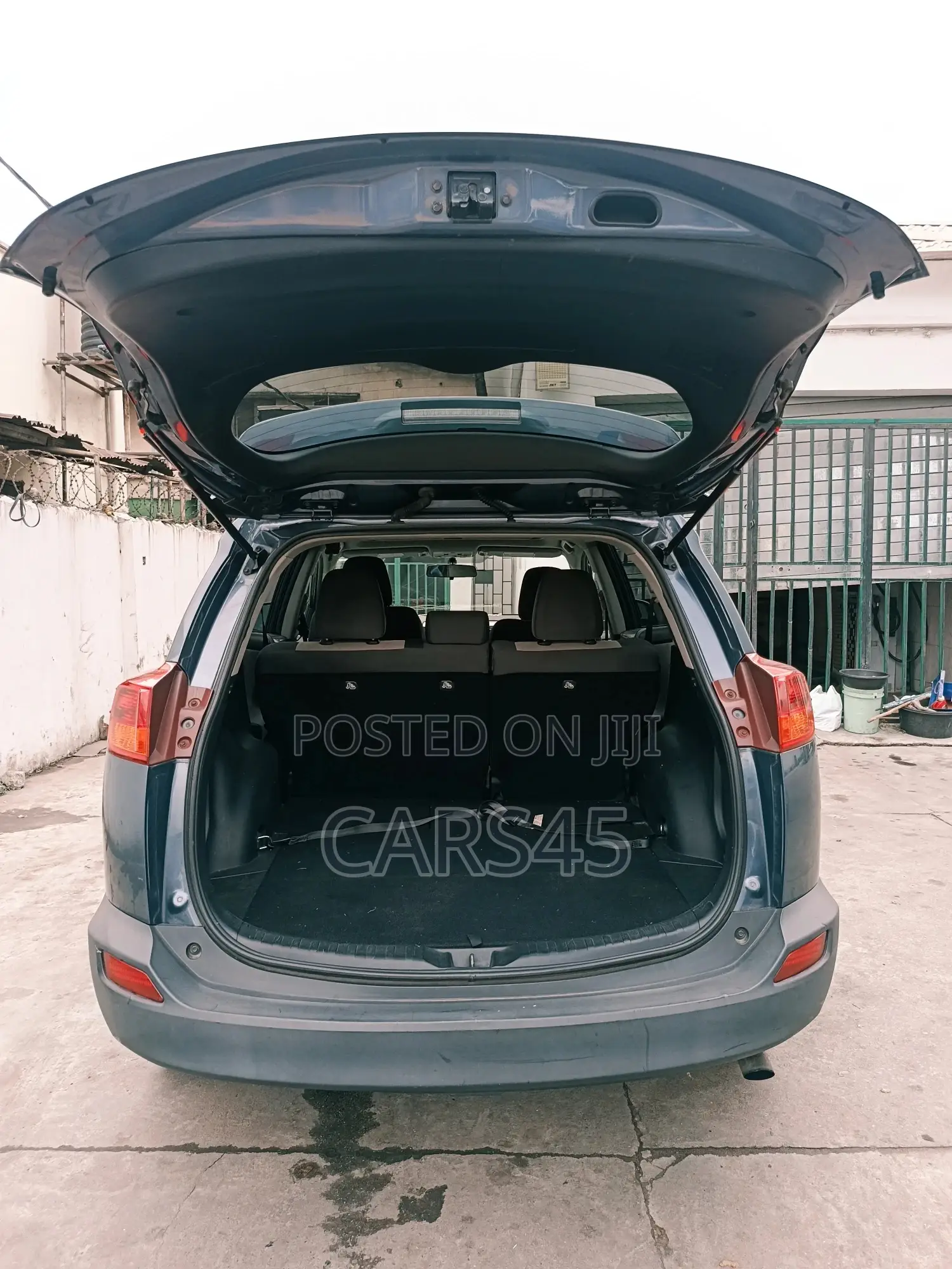 Toyota RAV4 2014 Blue
