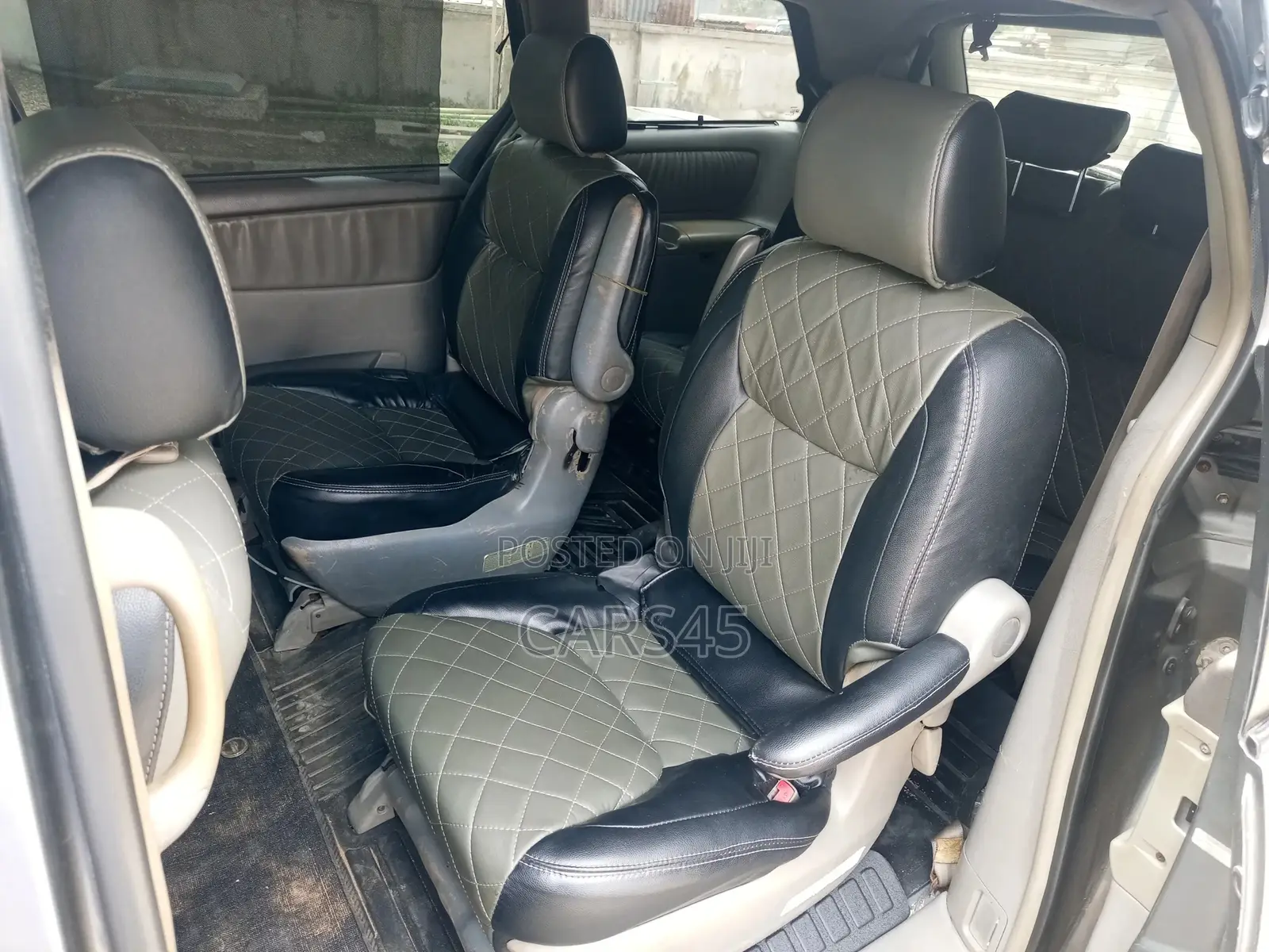 Toyota Sienna 2004 Gray