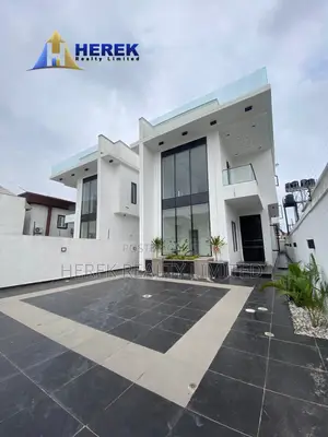 5bdrm Duplex in Ikota Villa for sale