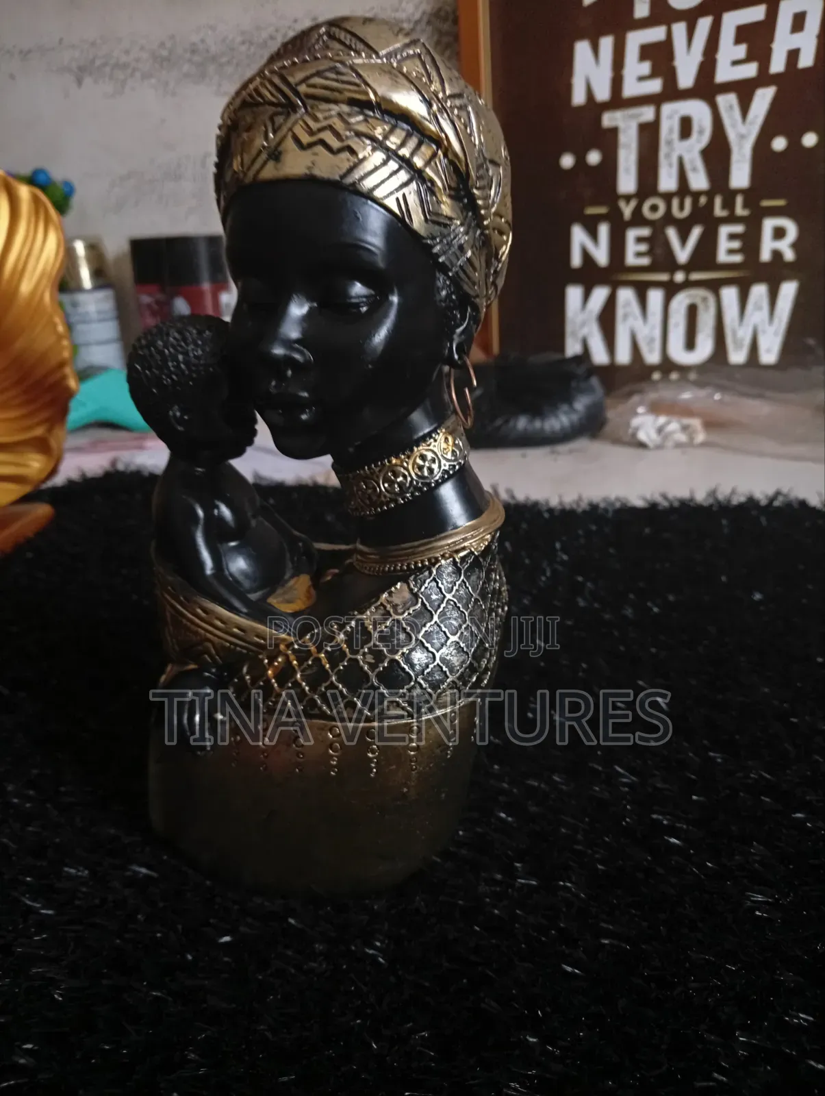 Figurines and Statues 
Available in Bulk. 
Original Quality.