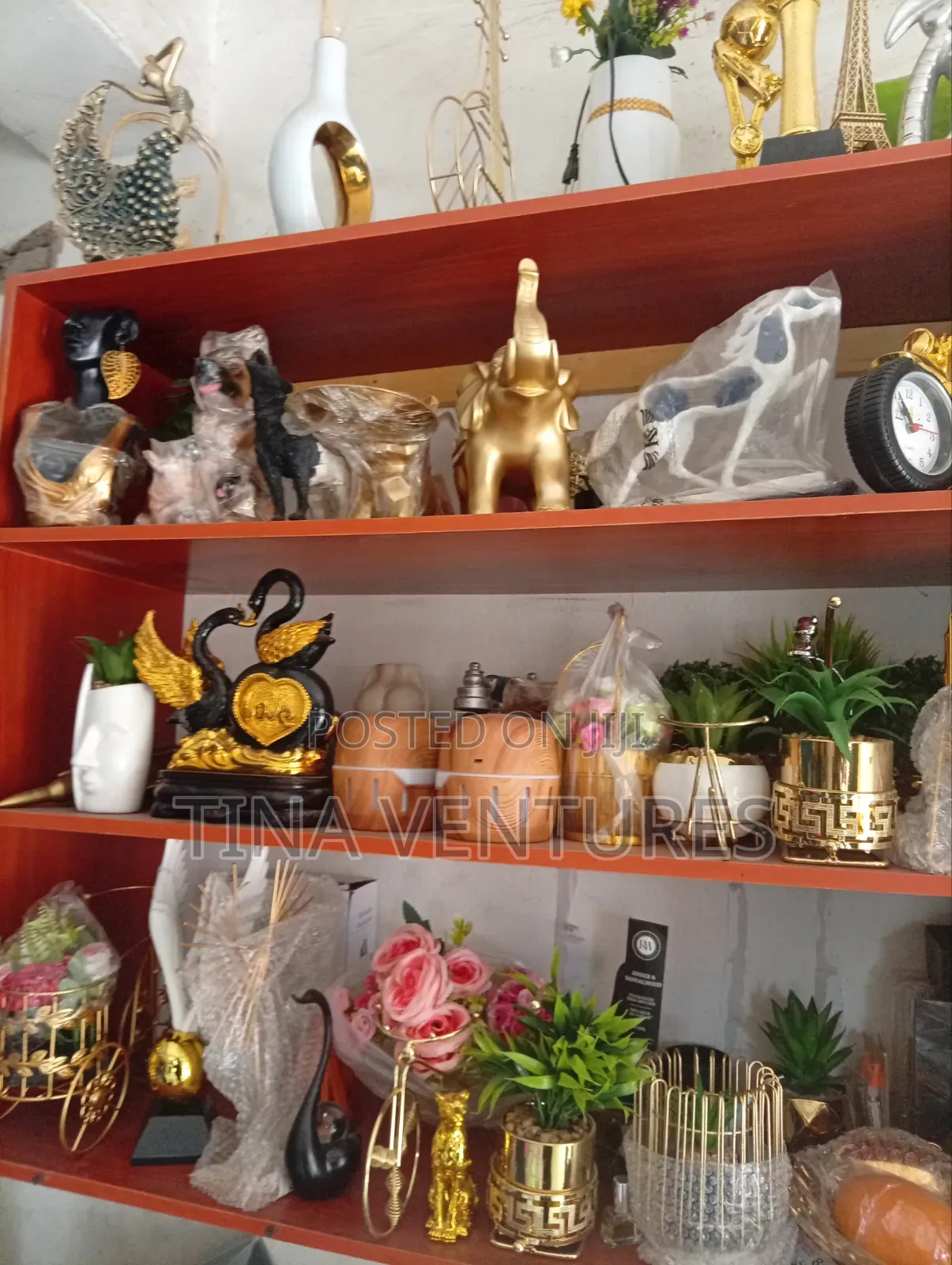 Figurines and Statues 
Available in Bulk. 
Original Quality.