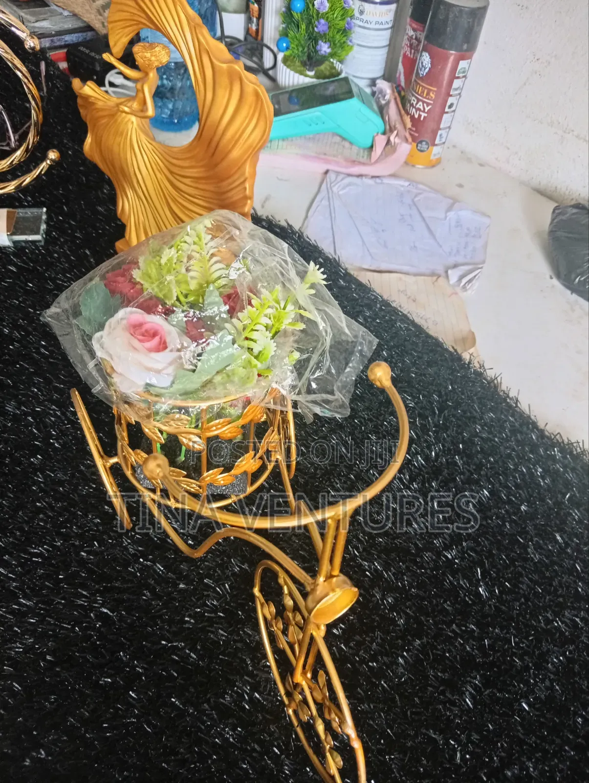 Figurines and Statues 
Available in Bulk. 
Original Quality.