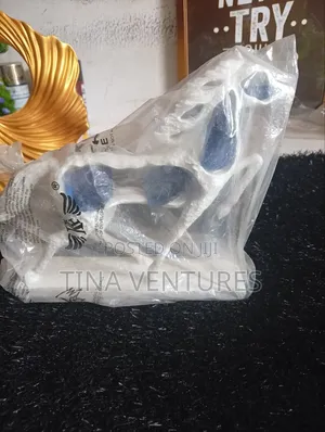 Figurines and Statues 
Available in Bulk. 
Original Quality.