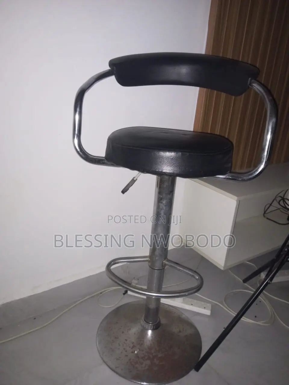 Lash Bed and Stool