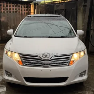 Toyota Venza XLE 2012 White