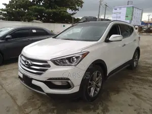 Hyundai Santa Fe 2017 White