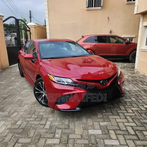 Toyota Camry 2019 Red