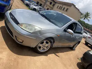 Ford Focus Clipper 2000 Silver