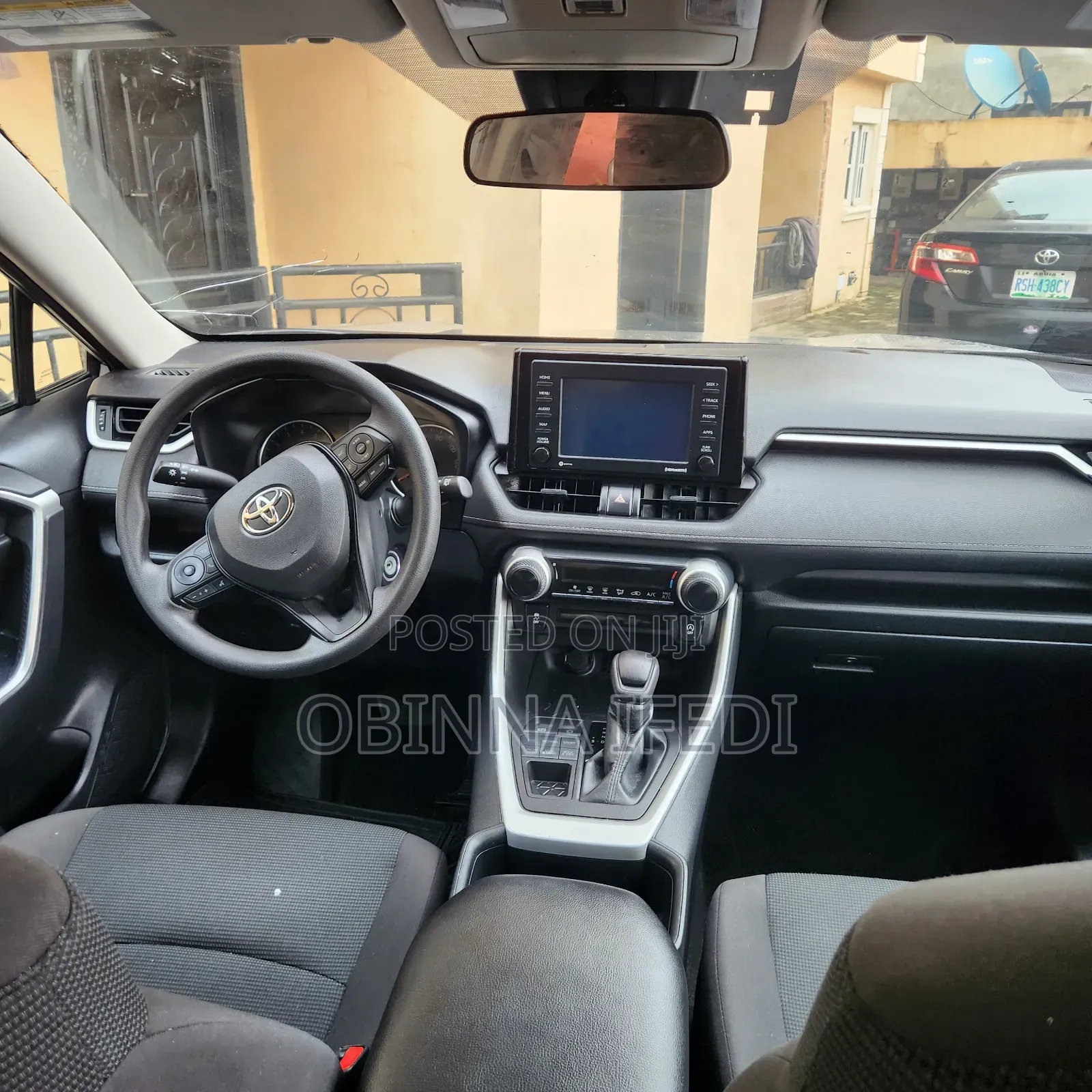Toyota RAV4 2022 Silver