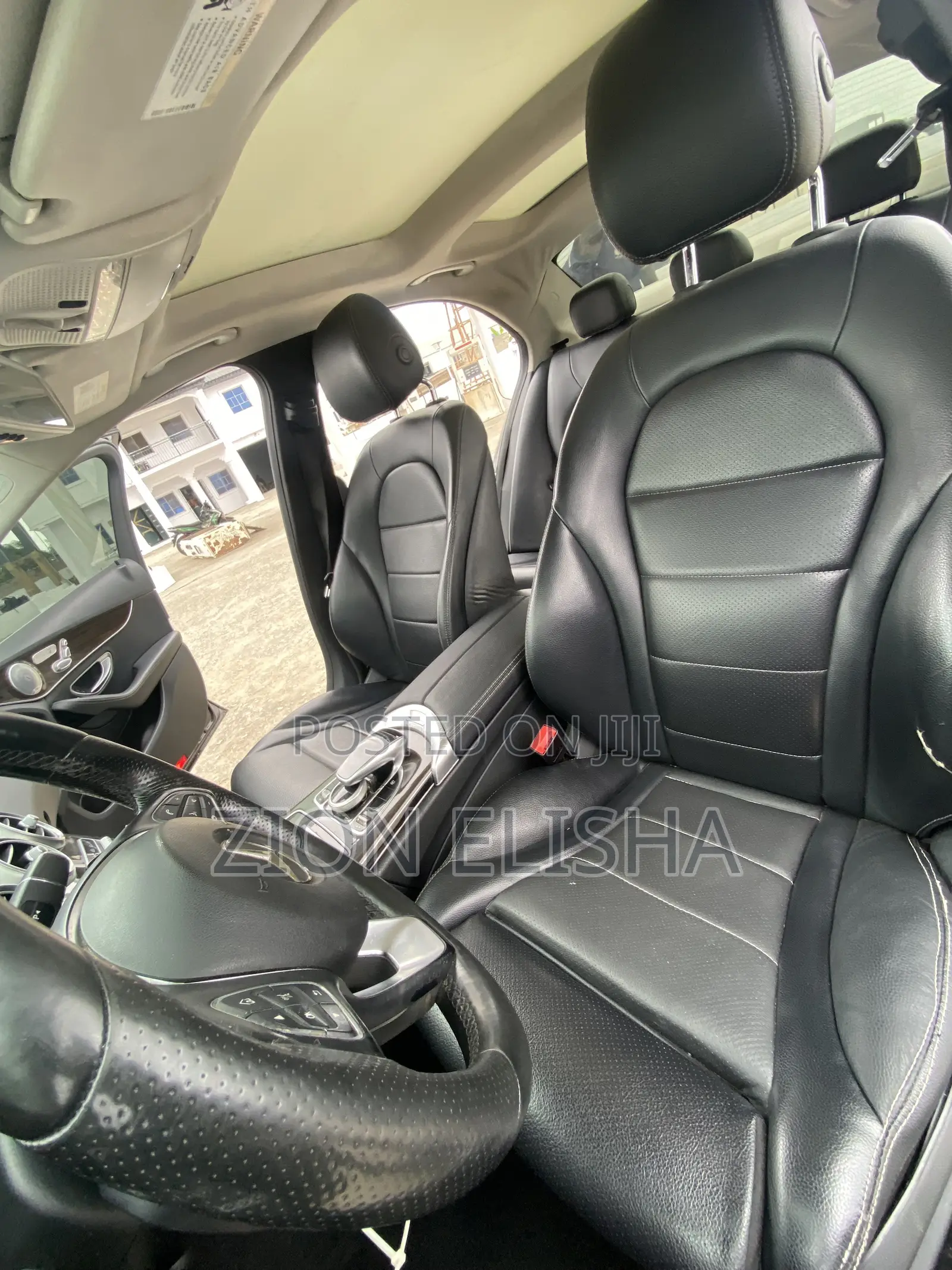 Mercedes-Benz C300 2017 Black