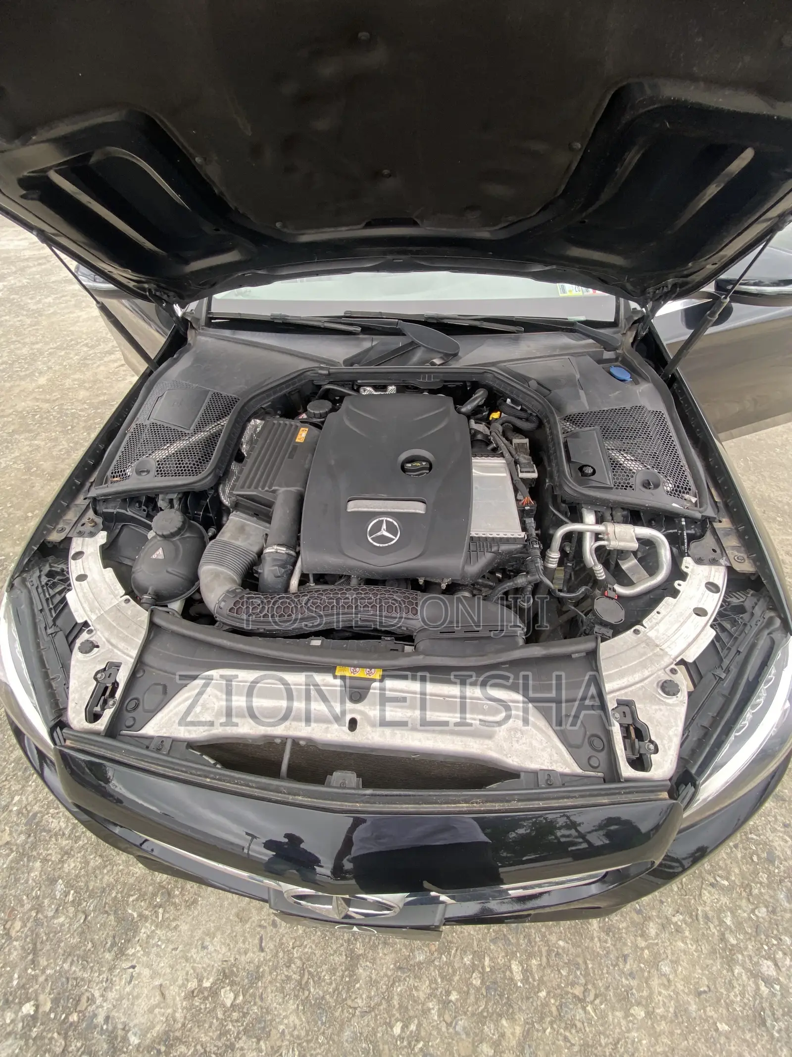 Mercedes-Benz C300 2017 Black