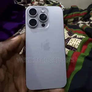 Apple iPhone 15 Pro 128 GB Gray