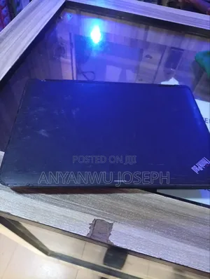 Laptop Lenovo 100e 8GB Intel Core M SSD 128GB