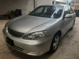 Toyota Camry 2002 Silver