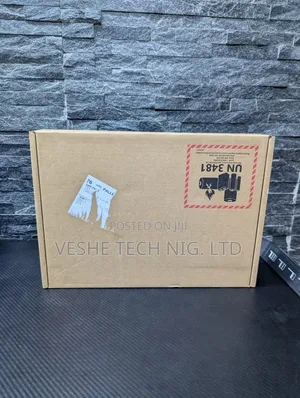 New Laptop Microsoft Surface Laptop 8 32GB Intel Core Ultra 7 SSD 512GB