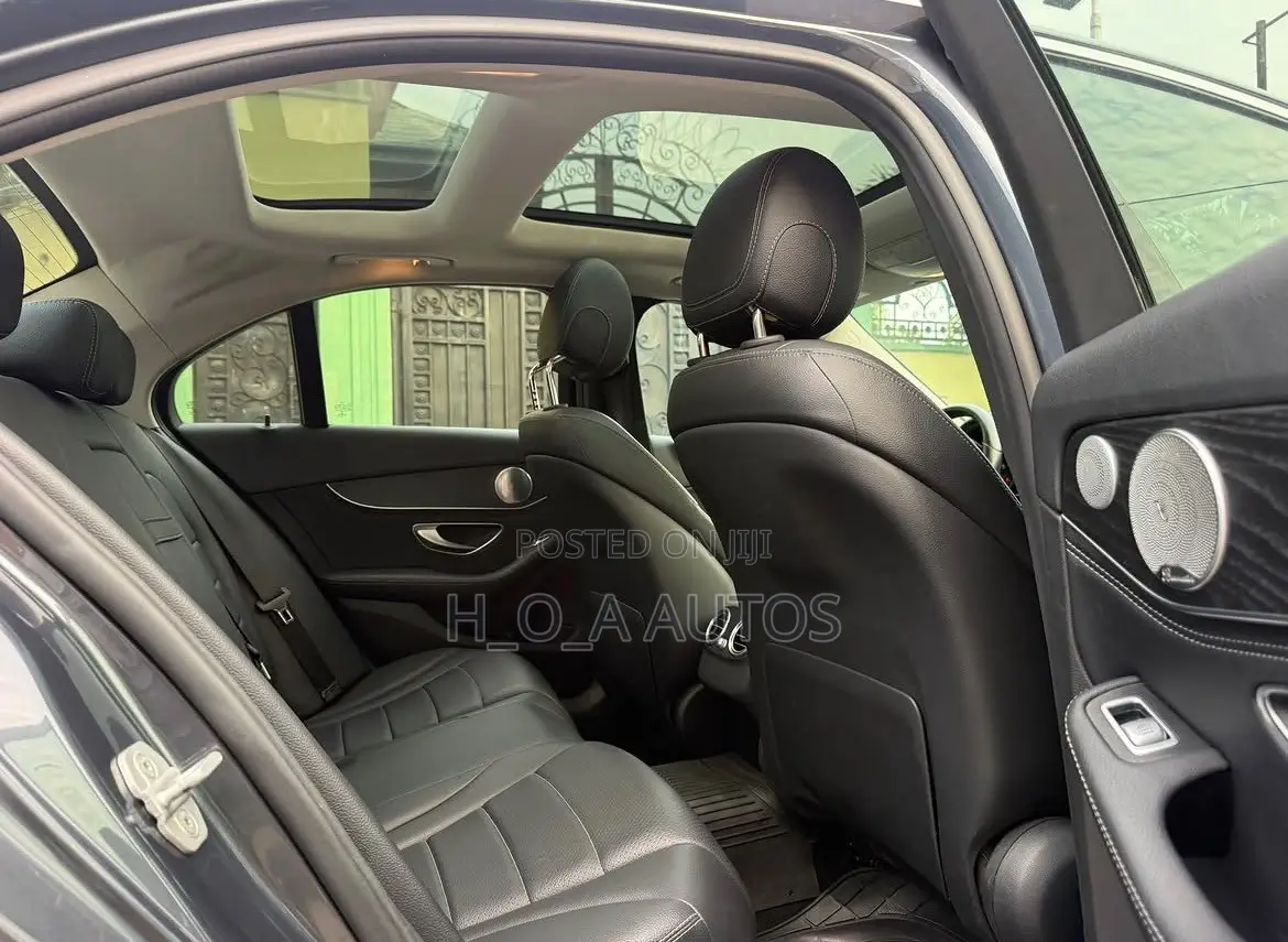 Mercedes-Benz C300 2016 Gray